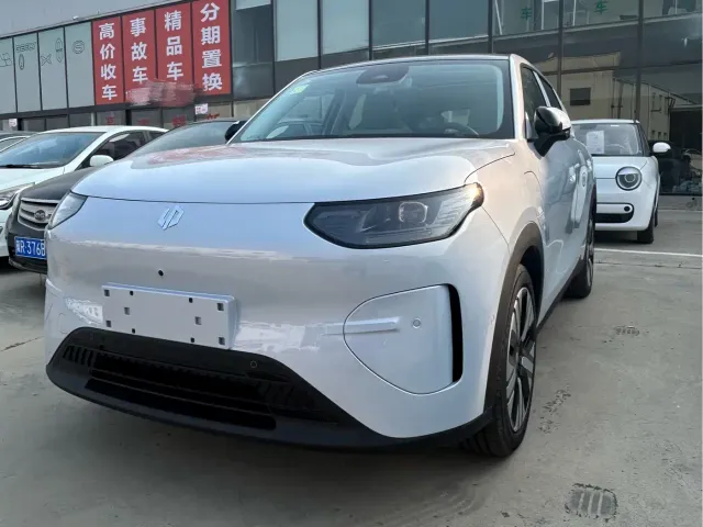 Фотография автомобиля — Leapmotor A10