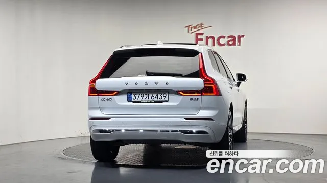Volvo XC60 2nd Gen — Фото автомобиля 4