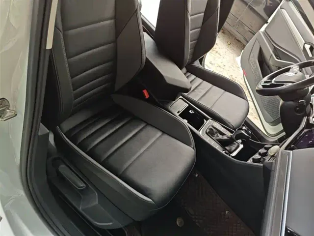 Volkswagen Sagitar — Фото автомобиля 24