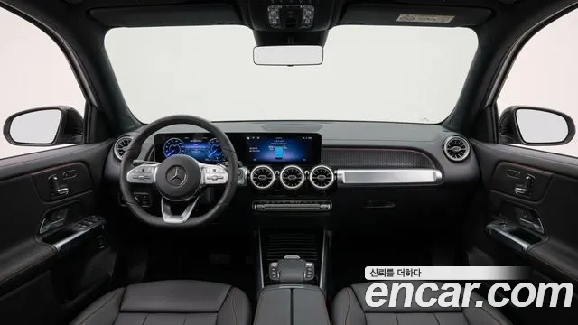 Mercedes-Benz EQB — Фото автомобиля 7
