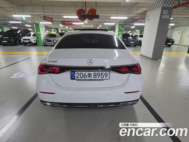 Mercedes-Benz E-Class W214 — Фото автомобиля 3