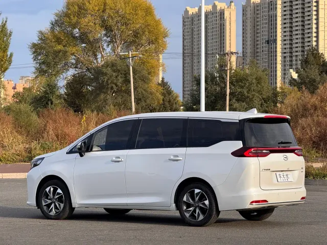 GAC Trumpchi M6 — Фото автомобиля 7