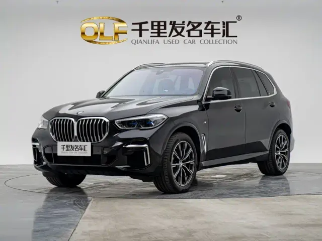 Фотография автомобиля — BMW X5