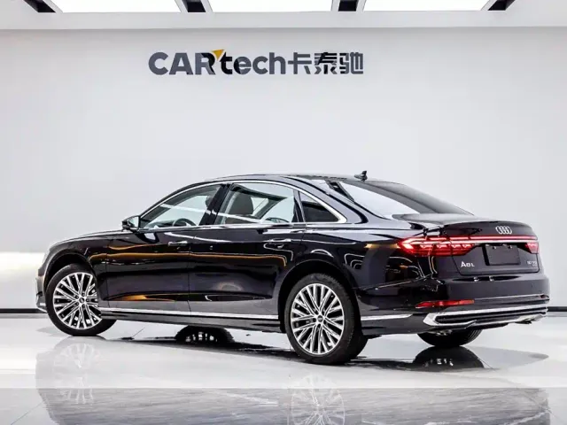 Audi A8 — Фото автомобиля 4