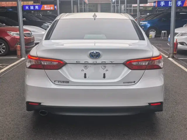 Toyota Camry — Фото автомобиля 5