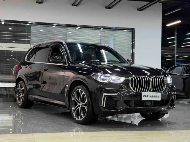 BMW X5 — Фото автомобиля 3