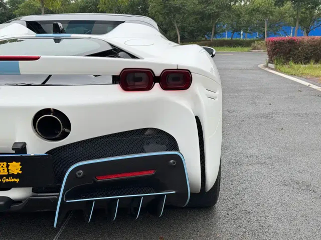 Ferrari SF90 — Фото автомобиля 10