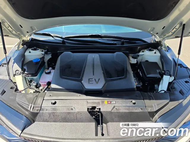 Kia EV6 — Фото автомобиля 6