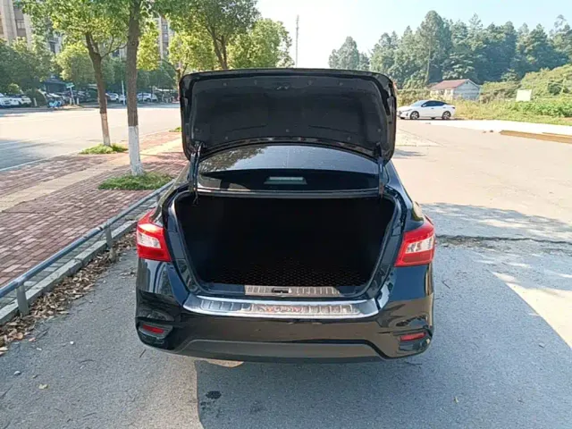 Nissan Sylphy — Фото автомобиля 18