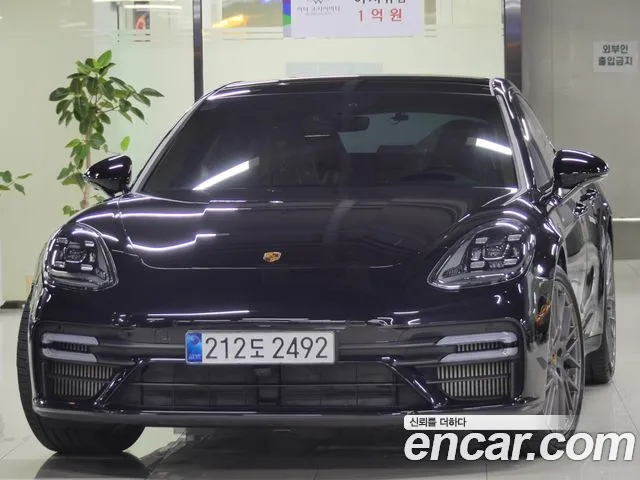 Фотография автомобиля — Porsche Panamera 971