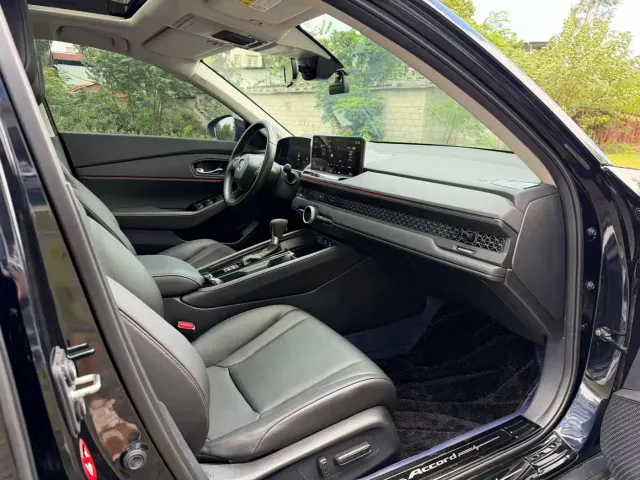 Honda Accord — Фото автомобиля 8