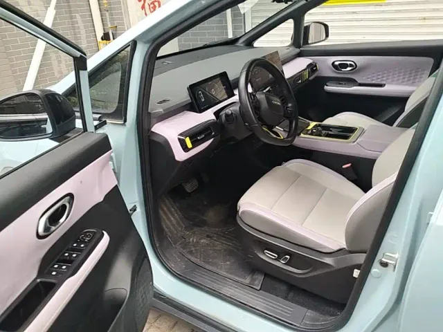 GAC Aion Y — Фото автомобиля 11