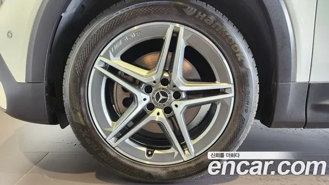 Mercedes-Benz GLB-Class — Фото автомобиля 5