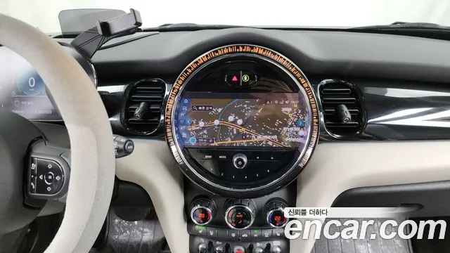Mini Cooper — Фото автомобиля 14