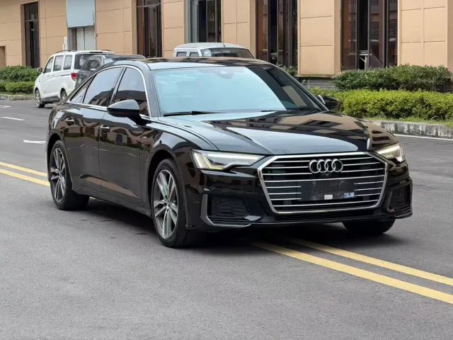 Audi A6L — Фото автомобиля 3