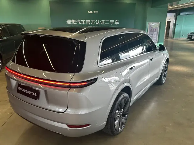 Li Auto L9 — Фото автомобиля 4