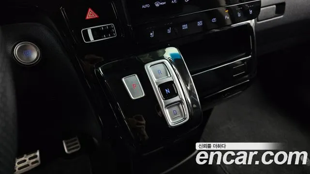 Hyundai Staria — Фото автомобиля 9