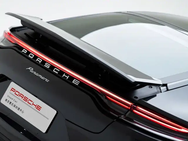 Porsche Panamera — Фото автомобиля 9