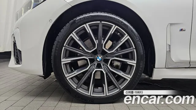 BMW 7-Series — Фото автомобиля 5