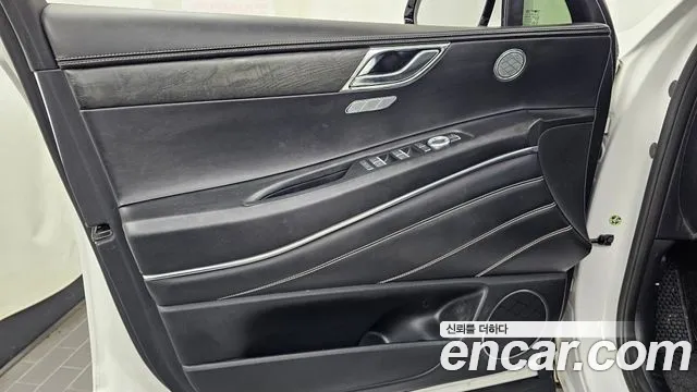 Genesis GV80 — Фото автомобиля 13