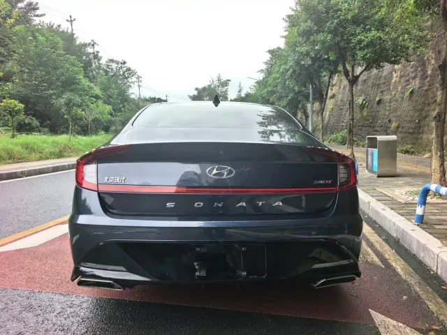 Hyundai Sonata — Фото автомобиля 6