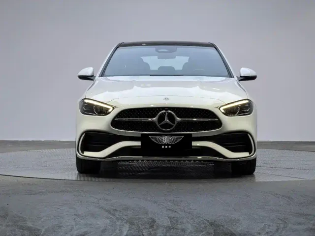 Mercedes-Benz C-Class — Фото автомобиля 2