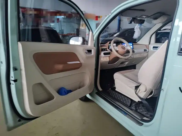 Wuling Hongguang Mini EV — Фото автомобиля 15