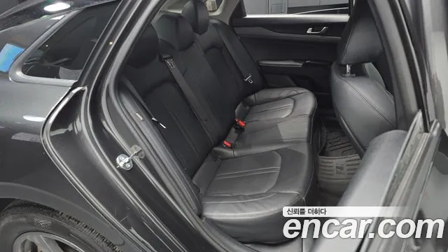 Kia K5 Новый K5 3 поколение 2.0 LPi(Для проката) — Фото автомобиля 11
