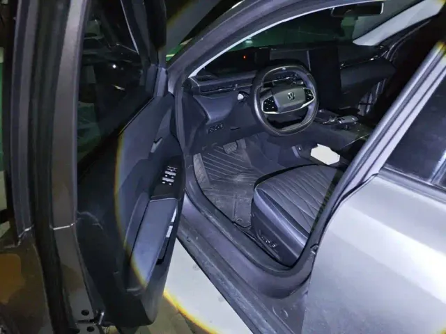 Changan Lamore — Фото автомобиля 13