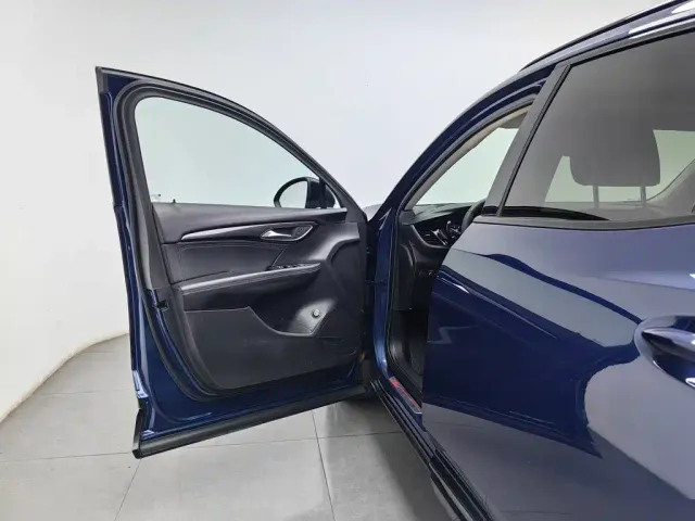 Buick Envision S — Фото автомобиля 8