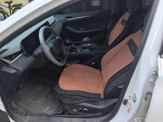 Changan Raeton Plus — Фото автомобиля 11