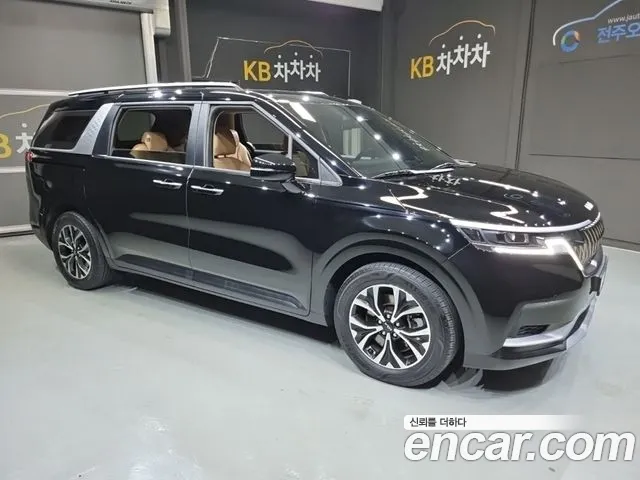 Kia Carnival 4th Gen — Фото автомобиля 3
