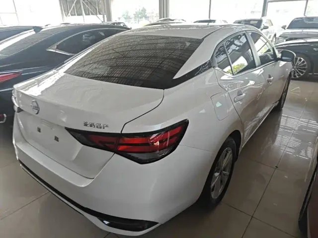 Nissan Sylphy — Фото автомобиля 6