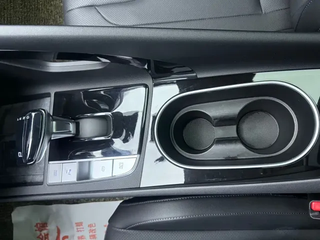 Hyundai Elantra — Фото автомобиля 17