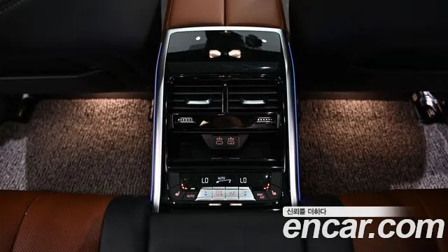 BMW 8-Series — Фото автомобиля 17