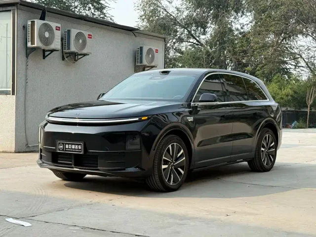 Фотография автомобиля — Li Auto L6