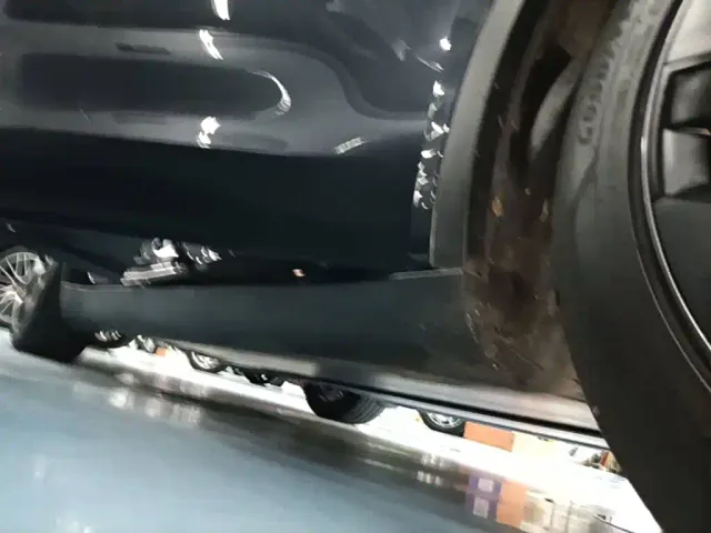 Tesla Model Y — Фото автомобиля 18
