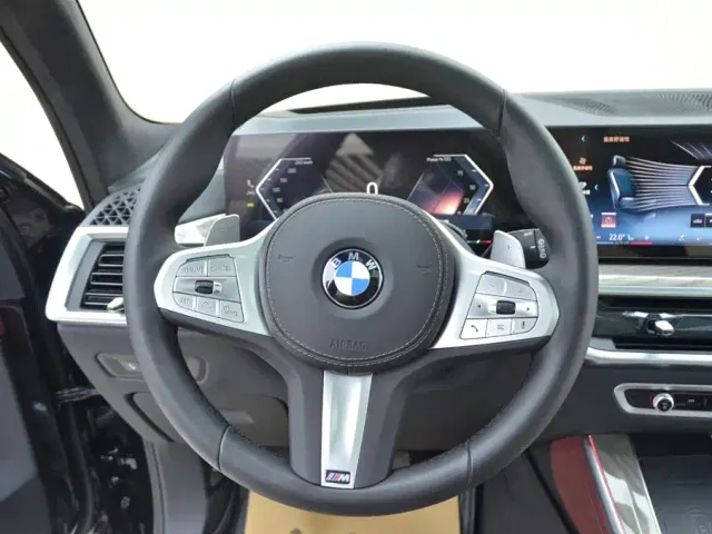 BMW X5 — Фото автомобиля 10