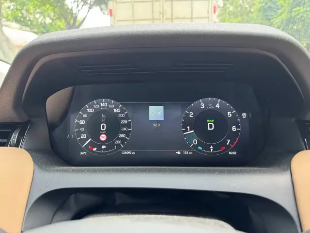 Land Rover Discovery Sport — Фото автомобиля 10