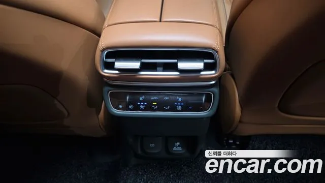 Genesis GV80 — Фото автомобиля 24