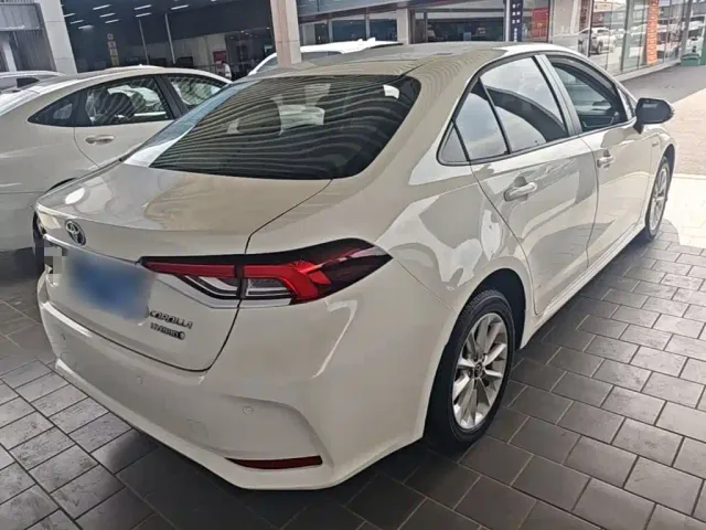 Toyota Corolla — Фото автомобиля 6