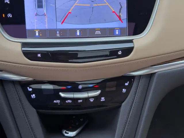 Cadillac XT5 — Фото автомобиля 8