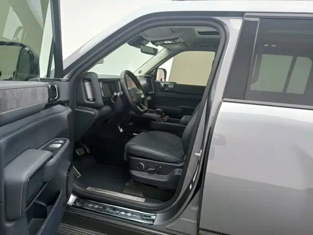 BYD FangChengBao Leopard 5 — Фото автомобиля 7