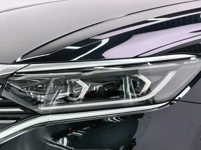 Volkswagen Passat — Фото автомобиля 17