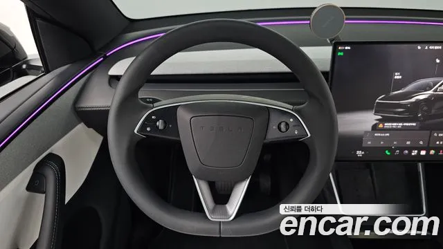 Tesla Model Y — Фото автомобиля 19