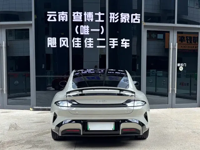 Xiaomi SU7 — Фото автомобиля 8