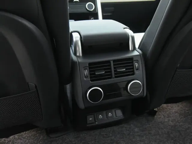 Land Rover Discovery — Фото автомобиля 16