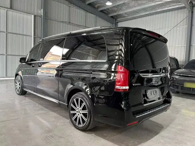 Mercedes-Benz V-Class — Фото автомобиля 4