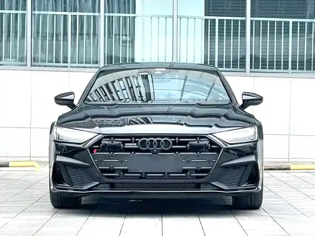 Audi A7L — Фото автомобиля 2