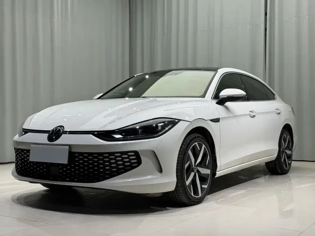 Фотография автомобиля — Volkswagen Lamando